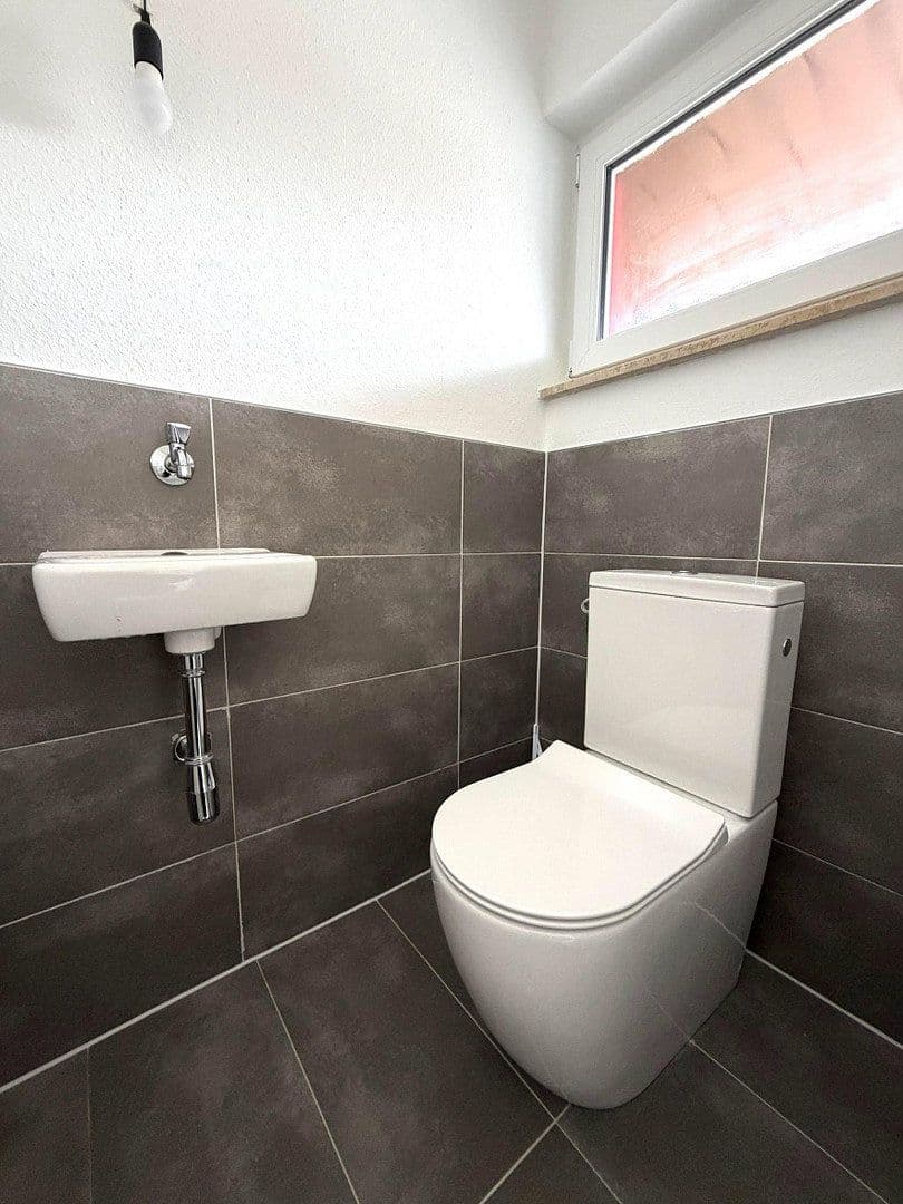 Prodej domu 111 m², pozemek 280 m², Sudetenstr. 6/1, Bretten, Bádensko-Württembersko Prodej domu 111 m², pozemek 280 m², Sudetenstr. 6/1, Bretten, Bádensko-Württembersko