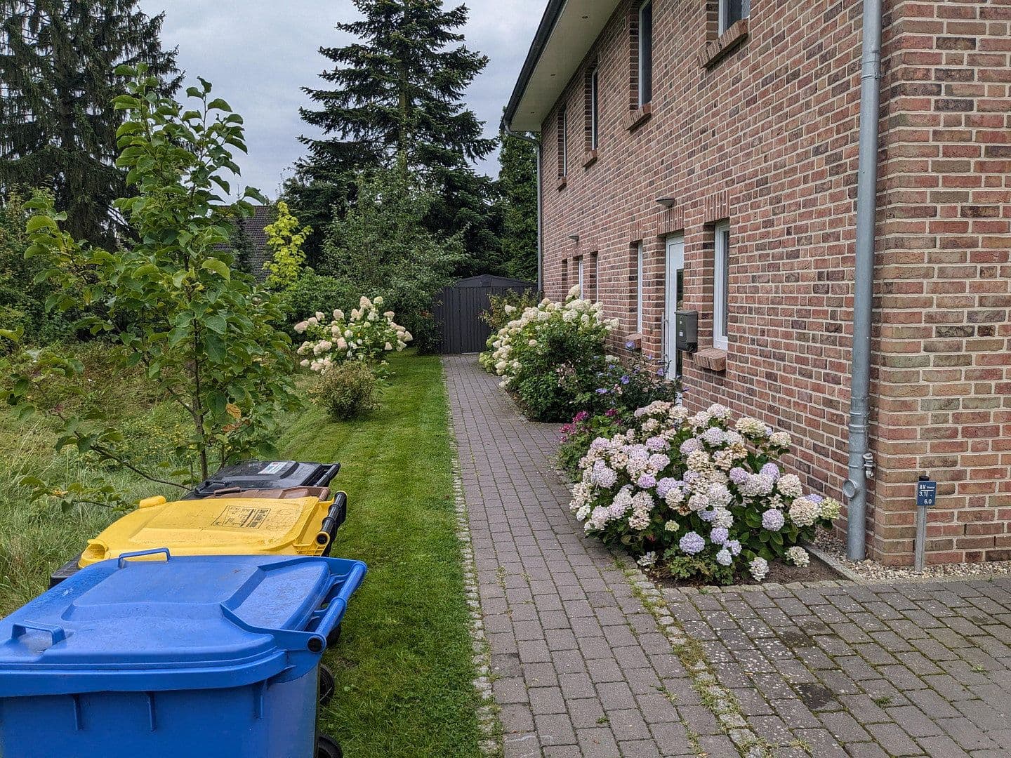 Pronájem domu 130 m², pozemek 250 m², Wilhelmstraße, Tornesch, Šlesvicko-Holštýnsko Pronájem domu 130 m², pozemek 250 m², Wilhelmstraße, Tornesch, Šlesvicko-Holštýnsko