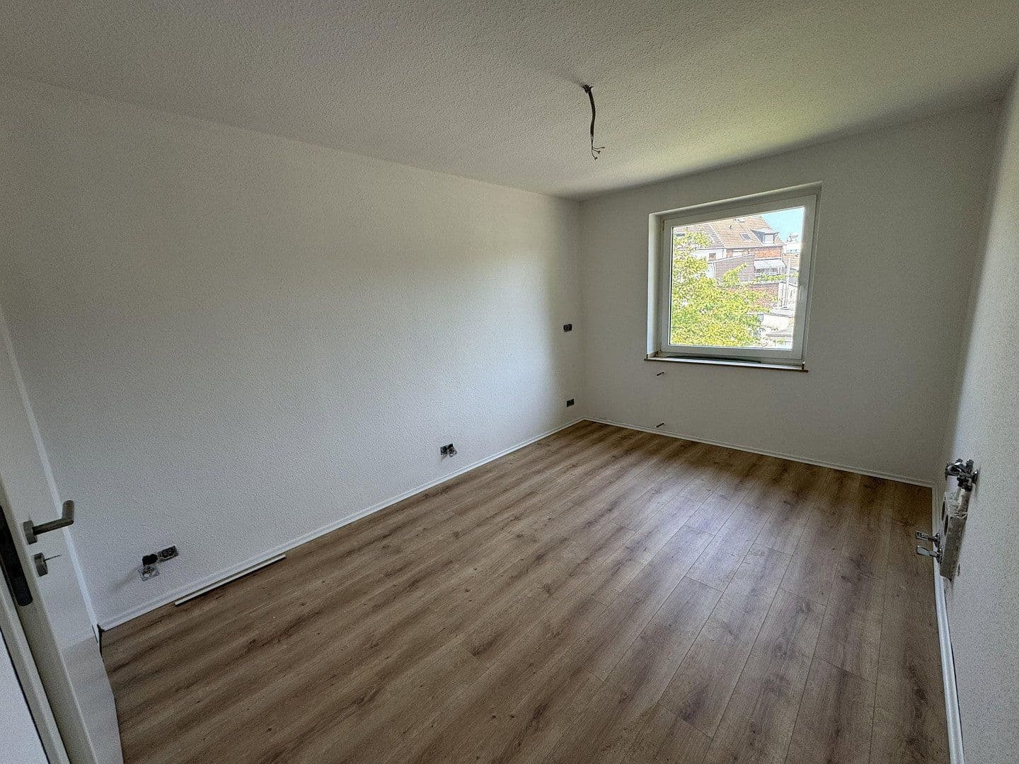 Pronájem bytu 2+1 67 m², Nikolausweg, Krefeld, Severní Porýní-Vestfálsko Pronájem bytu 2+1 67 m², Nikolausweg, Krefeld, Severní Porýní-Vestfálsko
