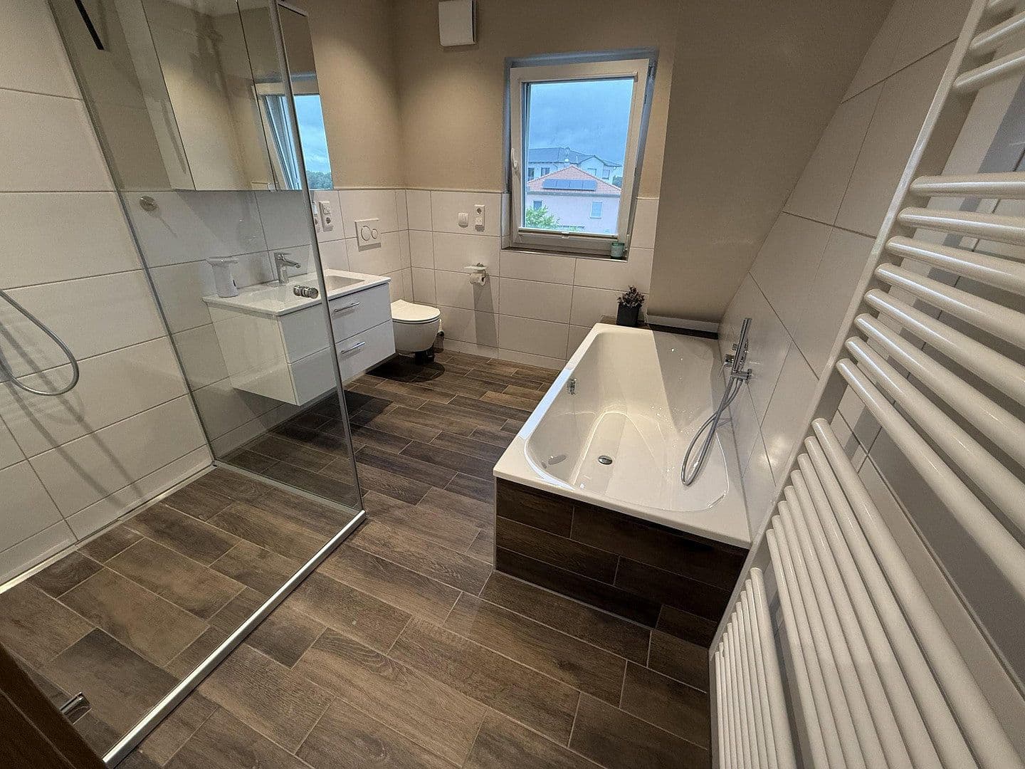 Prodej bytu 3+kk 95 m², Hagenbüchach, Bavorsko Prodej bytu 3+kk 95 m², Hagenbüchach, Bavorsko