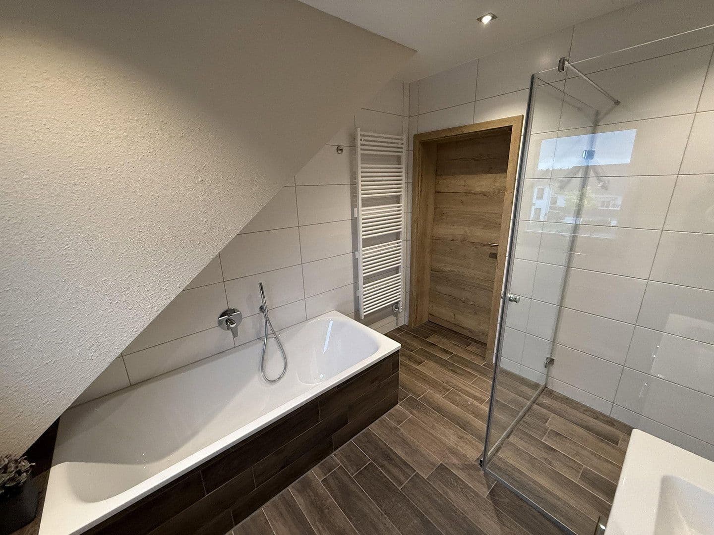 Prodej bytu 3+kk 95 m², Hagenbüchach, Bavorsko Prodej bytu 3+kk 95 m², Hagenbüchach, Bavorsko
