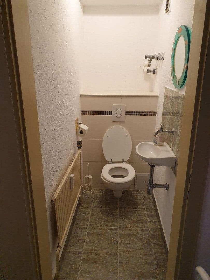 Pronájem bytu 3+1 75 m², Beethovenstraß,5, Esslingen am Neckar, Bádensko-Württembersko Pronájem bytu 3+1 75 m², Beethovenstraß,5, Esslingen am Neckar, Bádensko-Württembersko