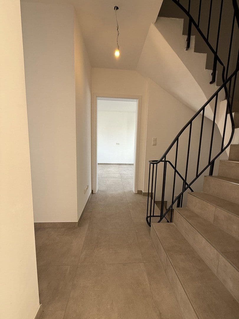 Prodej domu 105 m², pozemek 209 m², Langenhagen, Dolní Sasko Prodej domu 105 m², pozemek 209 m², Langenhagen, Dolní Sasko