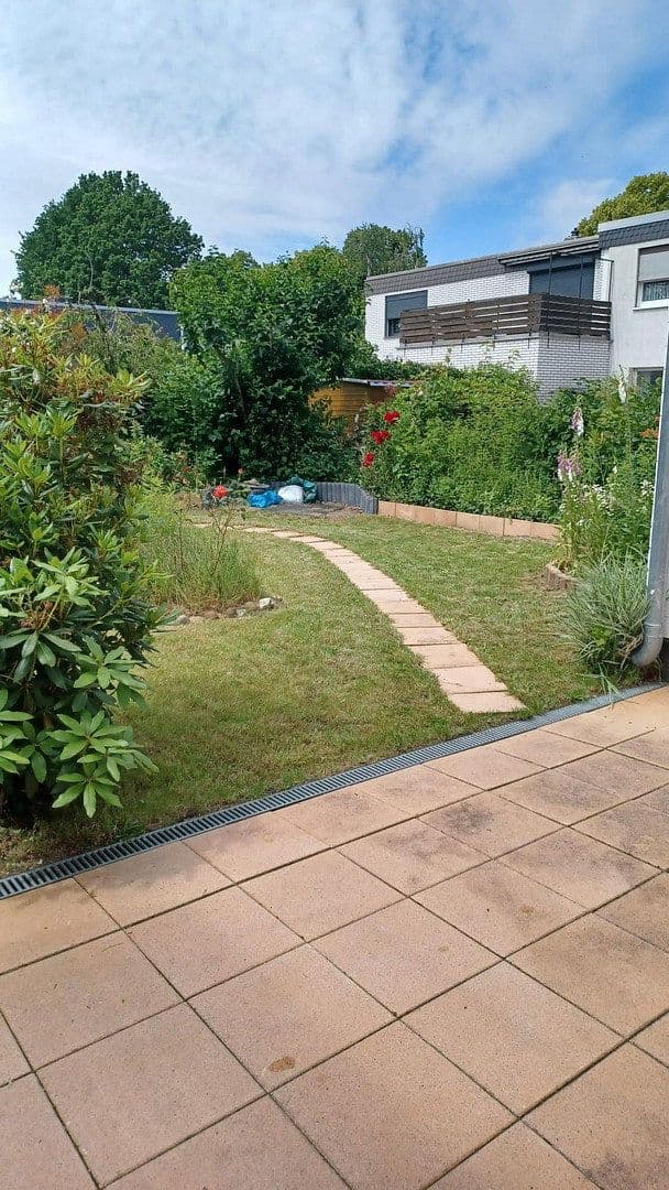 Prodej domu 105 m², pozemek 209 m², Langenhagen, Dolní Sasko Prodej domu 105 m², pozemek 209 m², Langenhagen, Dolní Sasko