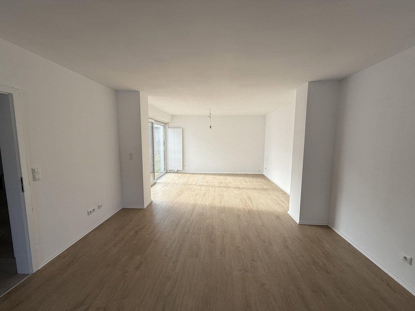 Prodej domu 105 m², pozemek 209 m², Langenhagen, Dolní Sasko Prodej domu 105 m², pozemek 209 m², Langenhagen, Dolní Sasko