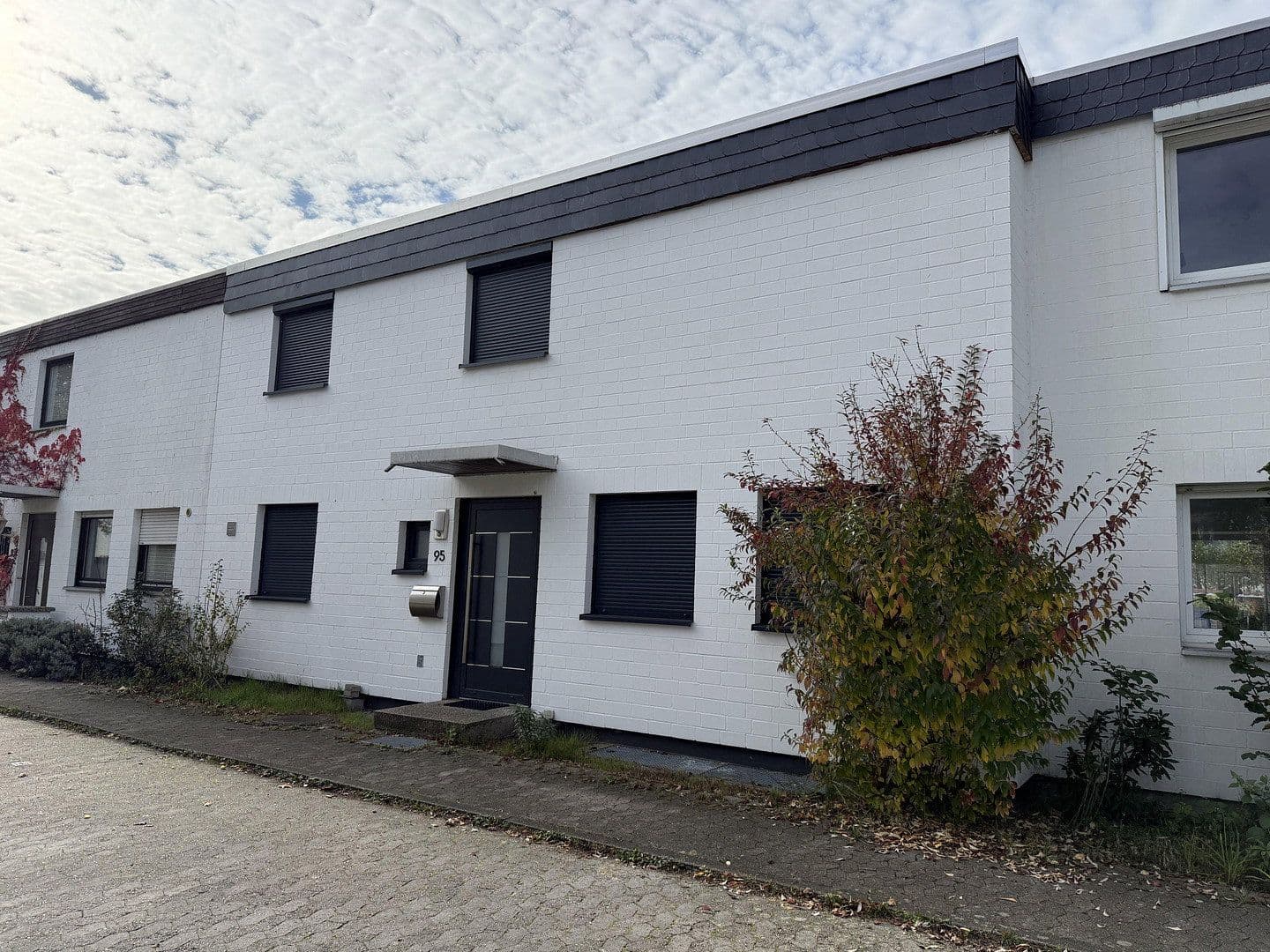 Prodej domu 105 m², pozemek 209 m², Langenhagen, Dolní Sasko Prodej domu 105 m², pozemek 209 m², Langenhagen, Dolní Sasko