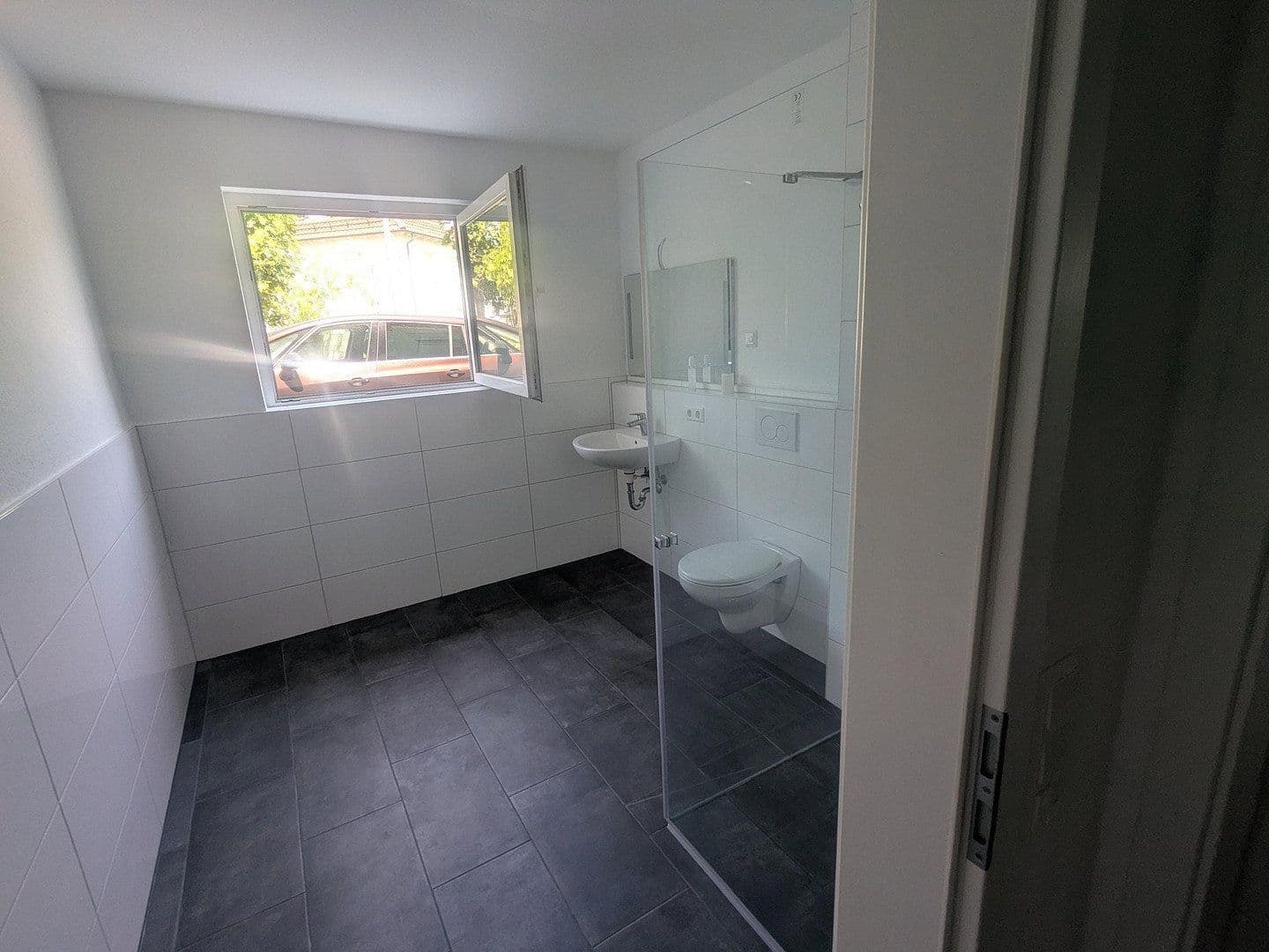 Pronájem bytu 2+kk 63 m², Kirchheim am Neckar, Bádensko-Württembersko Pronájem bytu 2+kk 63 m², Kirchheim am Neckar, Bádensko-Württembersko