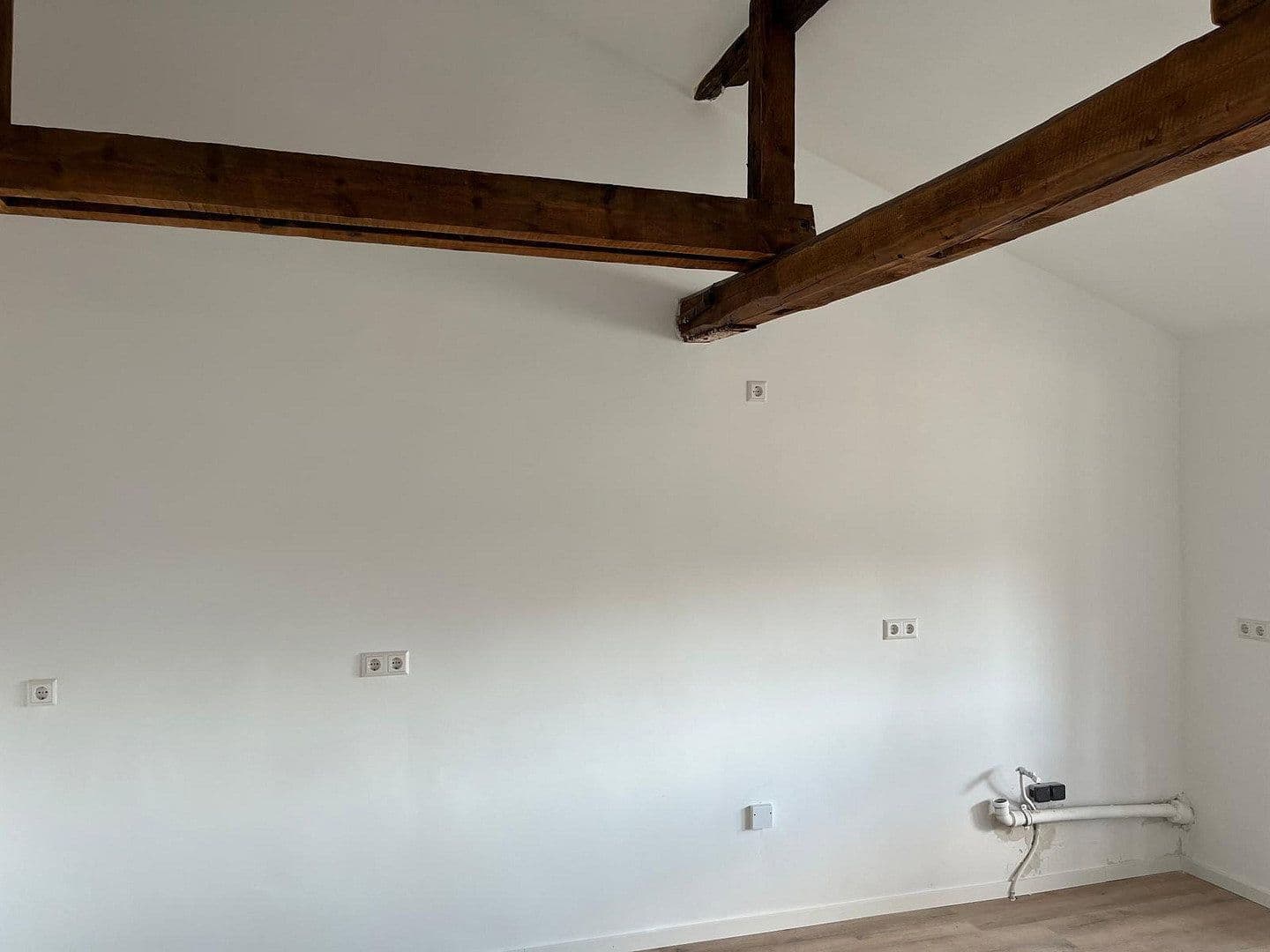 Pronájem bytu 2+kk 57 m², Geigerstraße 9, Pforzheim, Bádensko-Württembersko Pronájem bytu 2+kk 57 m², Geigerstraße 9, Pforzheim, Bádensko-Württembersko