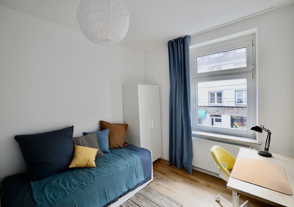Pronájem bytu 4+1 10 m², Gumbertstr 97, Düsseldorf, Severní Porýní-Vestfálsko Pronájem bytu 4+1 10 m², Gumbertstr 97, Düsseldorf, Severní Porýní-Vestfálsko