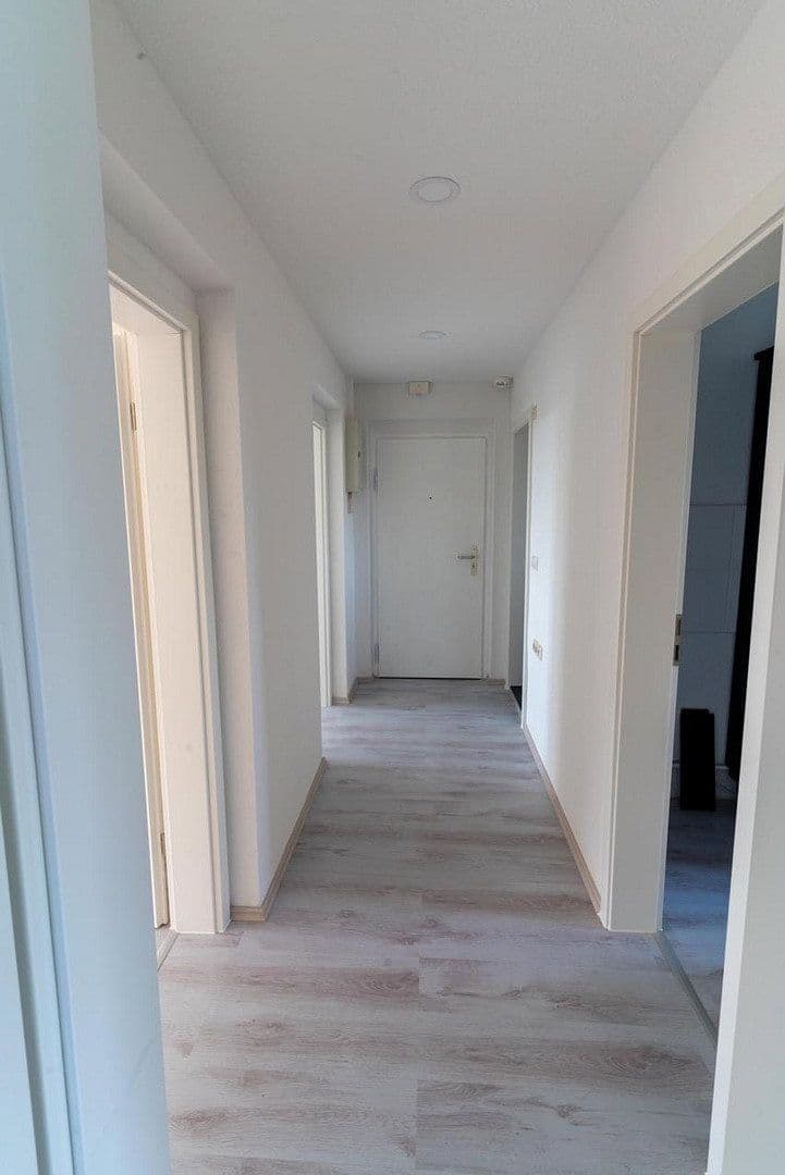Pronájem bytu 3+1 67 m², Richardstr. 30, Nienburg (Saale), Sasko-Anhaltsko Pronájem bytu 3+1 67 m², Richardstr. 30, Nienburg (Saale), Sasko-Anhaltsko