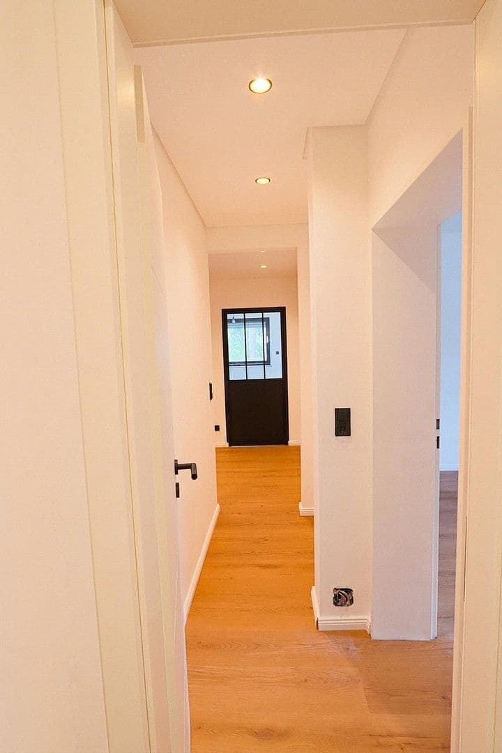 Pronájem bytu 2+1 74 m², Am Tyrol 25, Iserlohn, Severní Porýní-Vestfálsko Pronájem bytu 2+1 74 m², Am Tyrol 25, Iserlohn, Severní Porýní-Vestfálsko