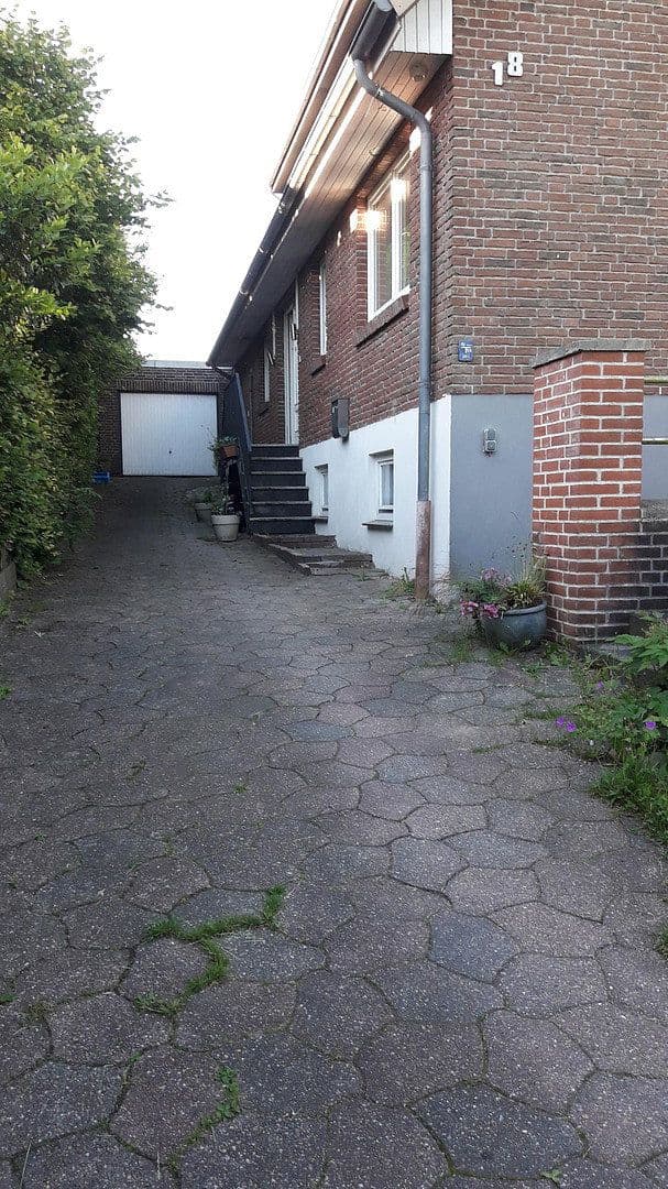 Prodej domu 280 m², pozemek 1.075 m², Großsolt, Šlesvicko-Holštýnsko Prodej domu 280 m², pozemek 1.075 m², Großsolt, Šlesvicko-Holštýnsko