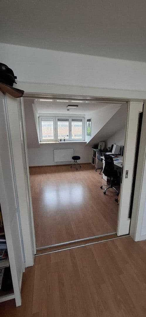 Pronájem bytu 3+1 56 m², Antoninusstraße 39, Frankfurt am Main, Hessen Pronájem bytu 3+1 56 m², Antoninusstraße 39, Frankfurt am Main, Hessen