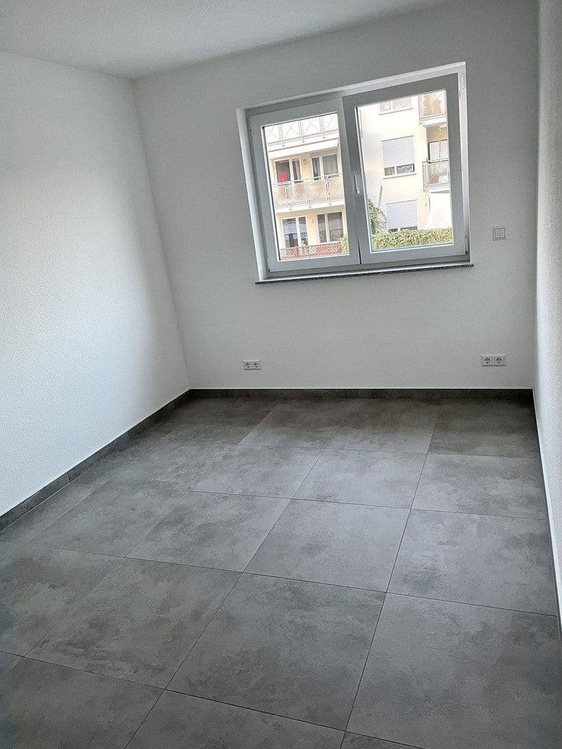Pronájem bytu 3+kk 85 m², Lauffen am Neckar, Bádensko-Württembersko Pronájem bytu 3+kk 85 m², Lauffen am Neckar, Bádensko-Württembersko