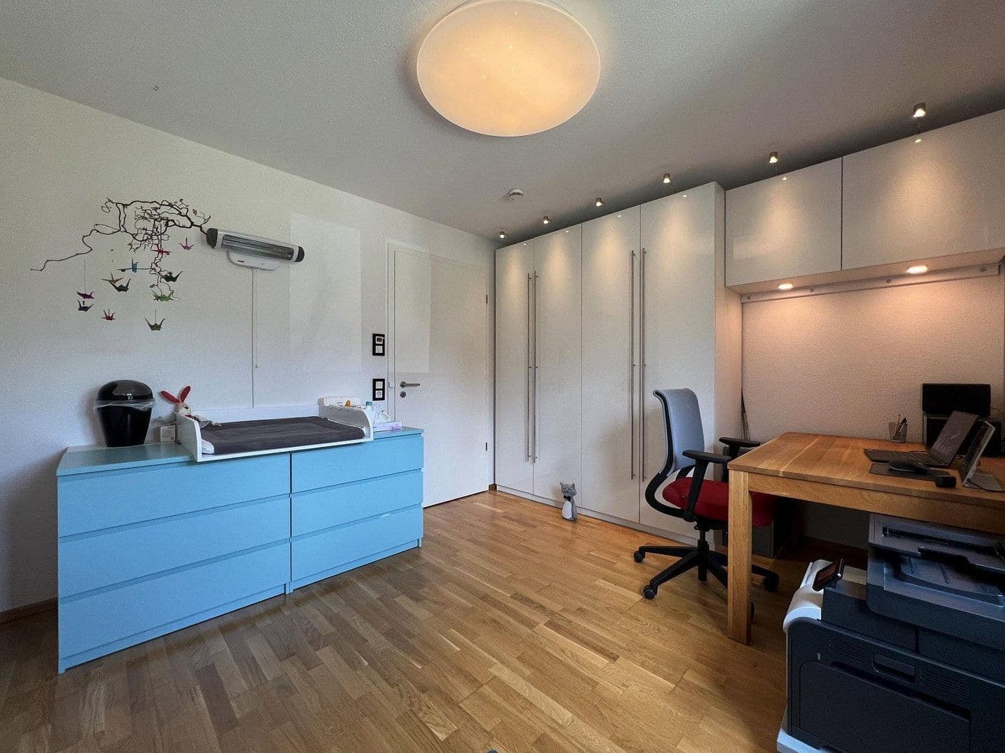 Pronájem bytu 3+kk 94 m², Oswald-Hesse-Straße 14, Stuttgart, Bádensko-Württembersko Pronájem bytu 3+kk 94 m², Oswald-Hesse-Straße 14, Stuttgart, Bádensko-Württembersko