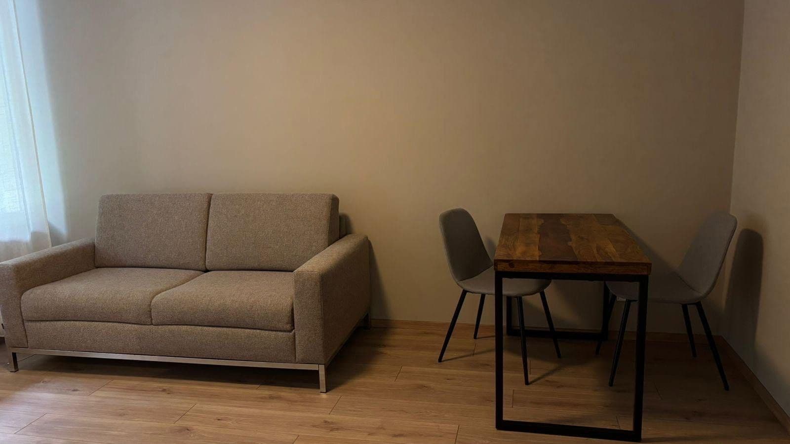 Pronájem bytu 1+1 28 m², Arcostr 10, Berlin, Berlín Pronájem bytu 1+1 28 m², Arcostr 10, Berlin, Berlín