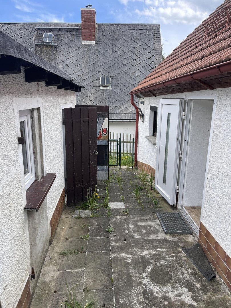 Pronájem domu 85 m², pozemek 368 m², Großschirma, Sasko Pronájem domu 85 m², pozemek 368 m², Großschirma, Sasko