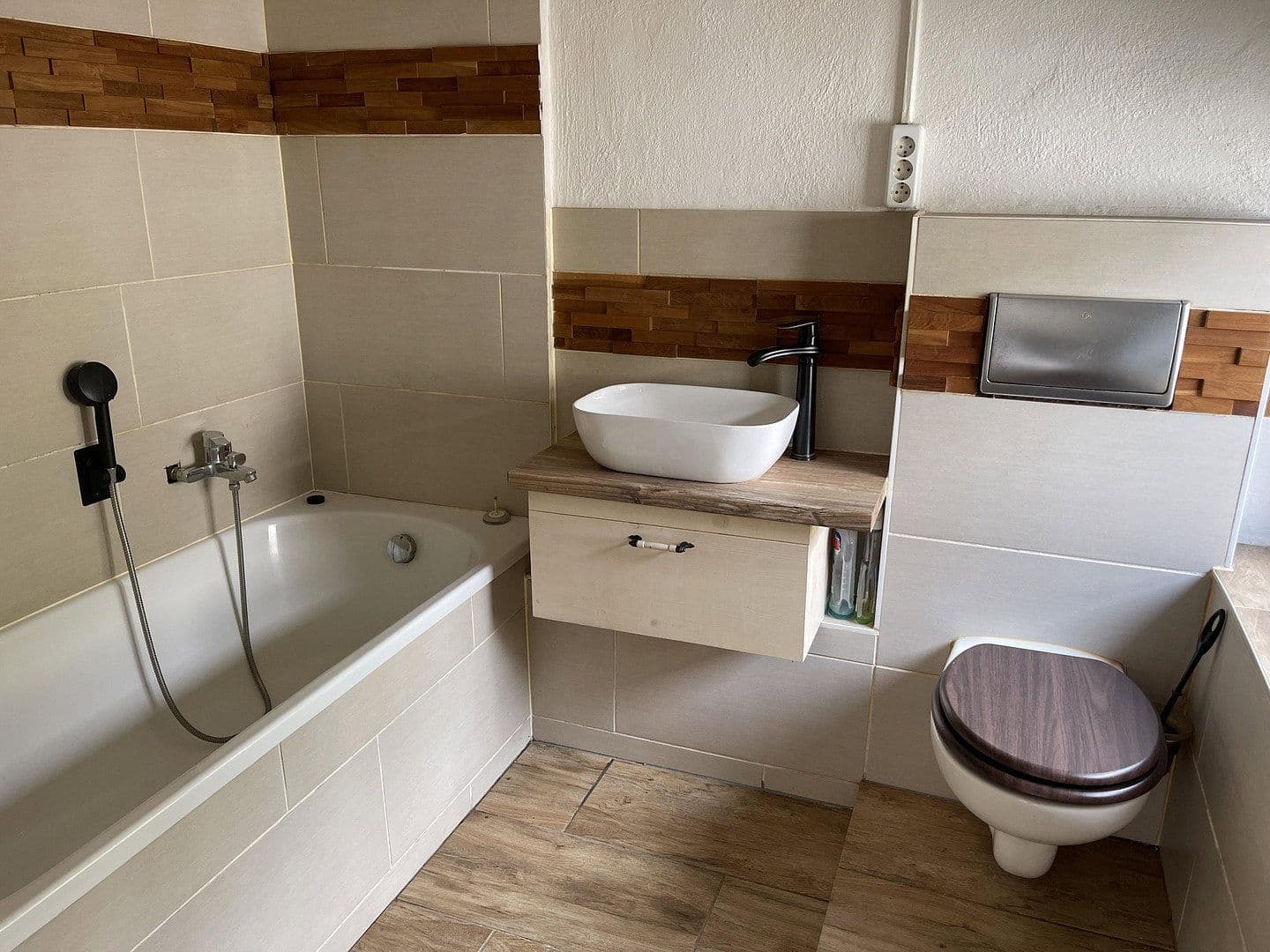 Pronájem domu 85 m², pozemek 368 m², Großschirma, Sasko Pronájem domu 85 m², pozemek 368 m², Großschirma, Sasko