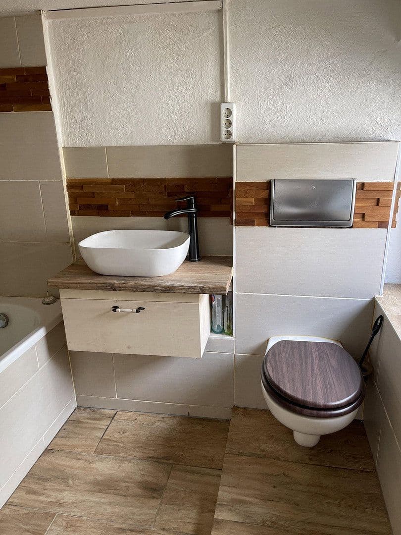 Pronájem domu 85 m², pozemek 368 m², Großschirma, Sasko Pronájem domu 85 m², pozemek 368 m², Großschirma, Sasko