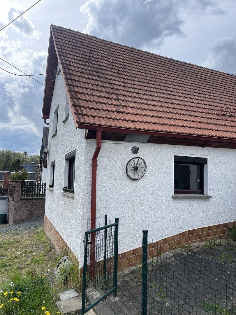 Pronájem domu 85 m², pozemek 368 m², Großschirma, Sasko Pronájem domu 85 m², pozemek 368 m², Großschirma, Sasko
