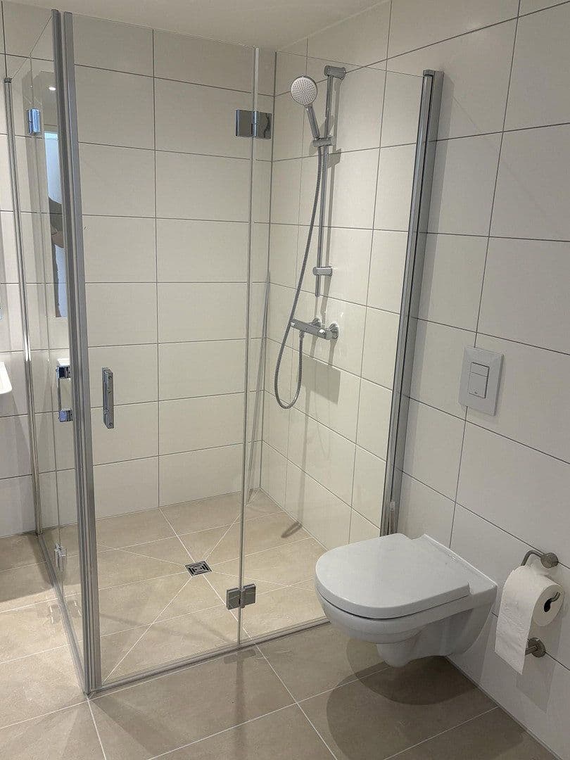 Pronájem bytu 2+1 56 m², Würzburger Straße 37, Stockstadt am Main, Bavorsko Pronájem bytu 2+1 56 m², Würzburger Straße 37, Stockstadt am Main, Bavorsko