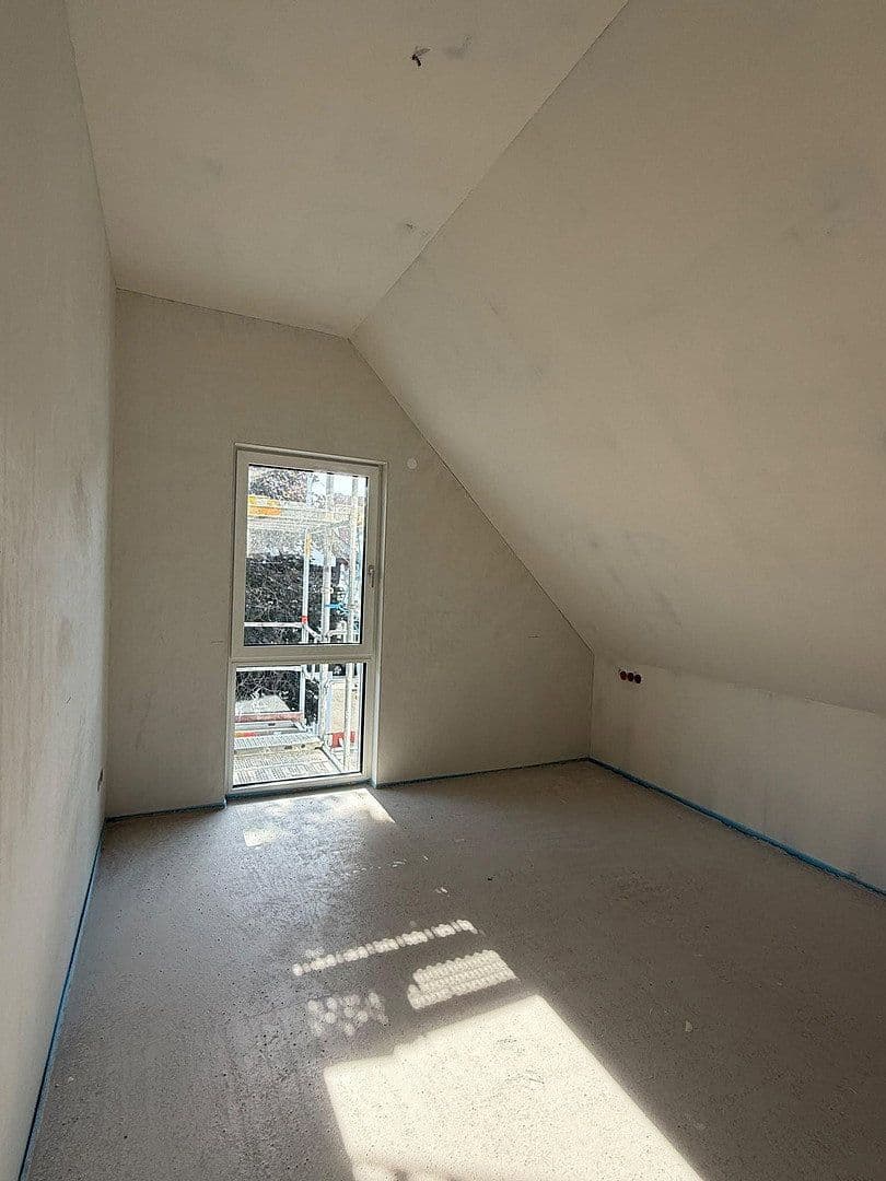 Pronájem bytu 3+1 66 m², Esslingen am Neckar, Bádensko-Württembersko Pronájem bytu 3+1 66 m², Esslingen am Neckar, Bádensko-Württembersko