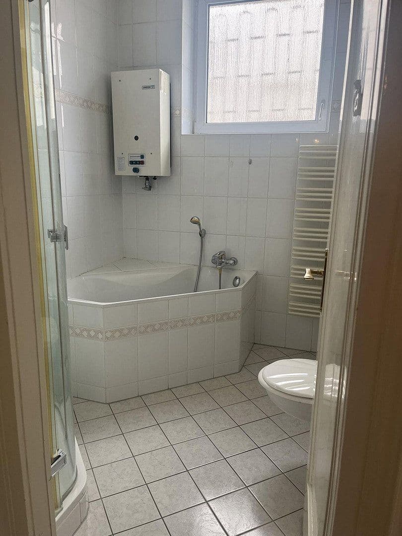 Pronájem bytu 5+1 155 m², Körnerstr.18, Offenbach, Hessen Pronájem bytu 5+1 155 m², Körnerstr.18, Offenbach, Hessen