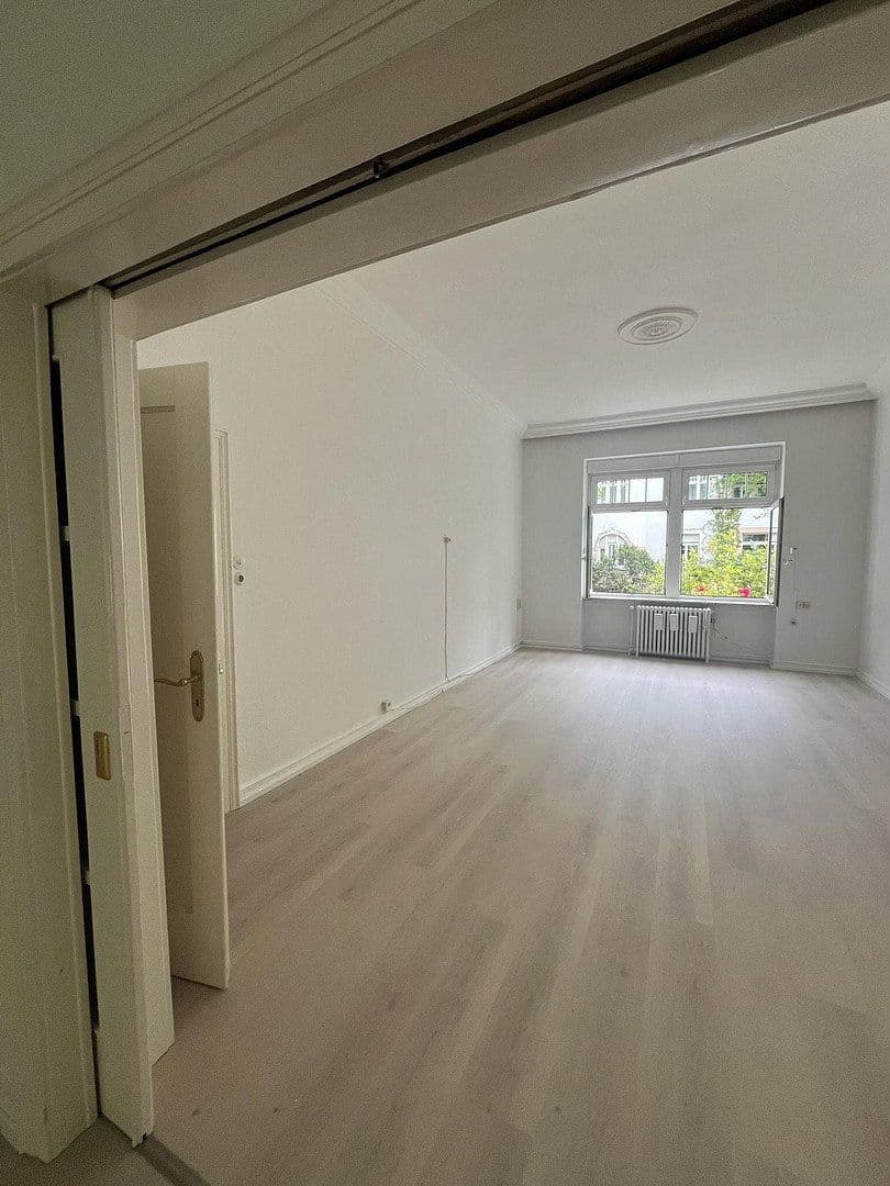 Pronájem bytu 5+1 155 m², Körnerstr.18, Offenbach, Hessen Pronájem bytu 5+1 155 m², Körnerstr.18, Offenbach, Hessen