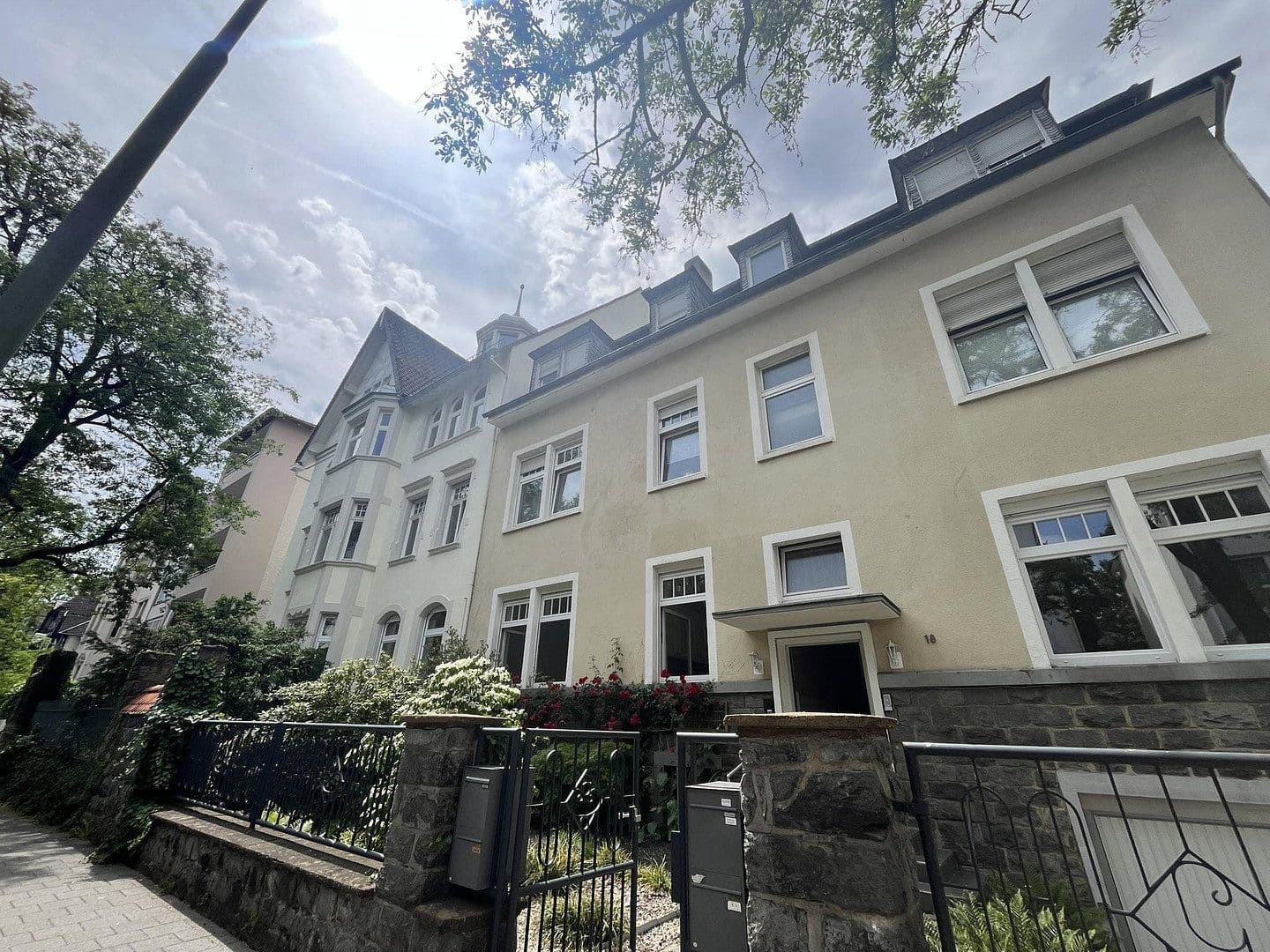 Pronájem bytu 5+1 155 m², Körnerstr.18, Offenbach, Hessen Pronájem bytu 5+1 155 m², Körnerstr.18, Offenbach, Hessen