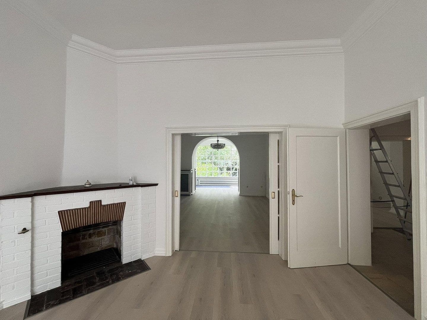 Pronájem bytu 5+1 155 m², Körnerstr.18, Offenbach, Hessen Pronájem bytu 5+1 155 m², Körnerstr.18, Offenbach, Hessen