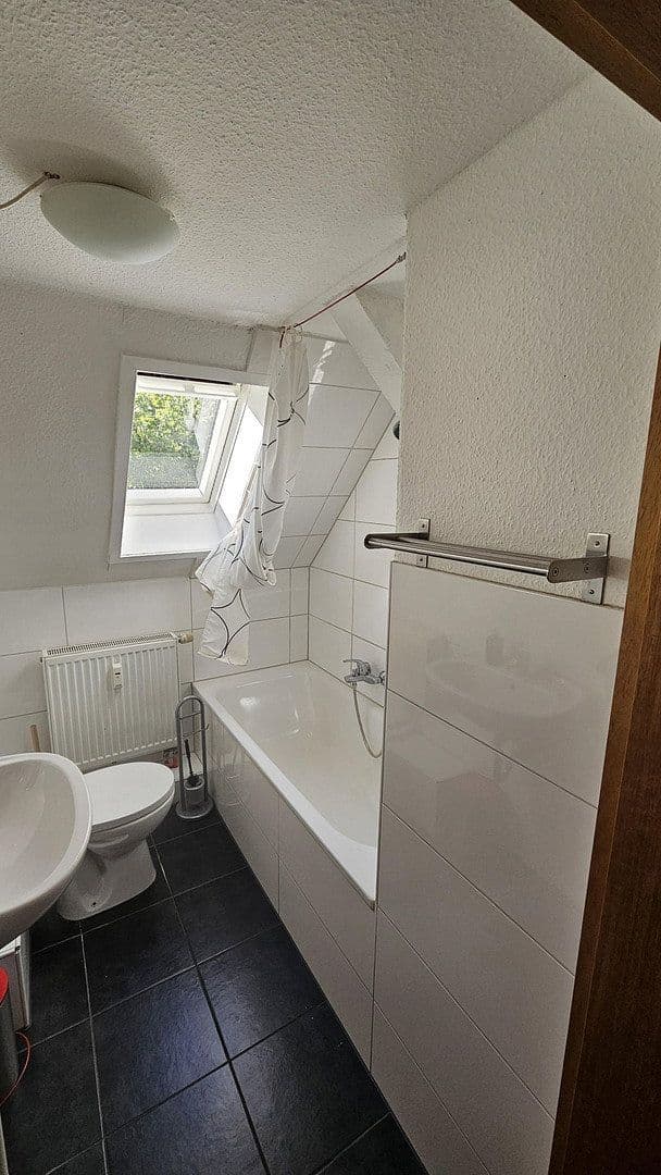 Pronájem bytu 4+1 93 m², Mülheimer Straße 76, Essen, Severní Porýní-Vestfálsko Pronájem bytu 4+1 93 m², Mülheimer Straße 76, Essen, Severní Porýní-Vestfálsko