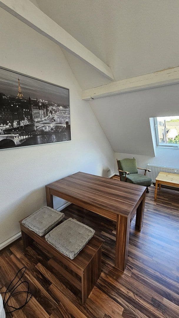 Pronájem bytu 4+1 93 m², Mülheimer Straße 76, Essen, Severní Porýní-Vestfálsko Pronájem bytu 4+1 93 m², Mülheimer Straße 76, Essen, Severní Porýní-Vestfálsko