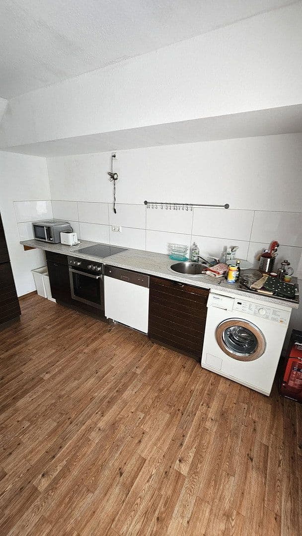 Pronájem bytu 4+1 93 m², Mülheimer Straße 76, Essen, Severní Porýní-Vestfálsko Pronájem bytu 4+1 93 m², Mülheimer Straße 76, Essen, Severní Porýní-Vestfálsko