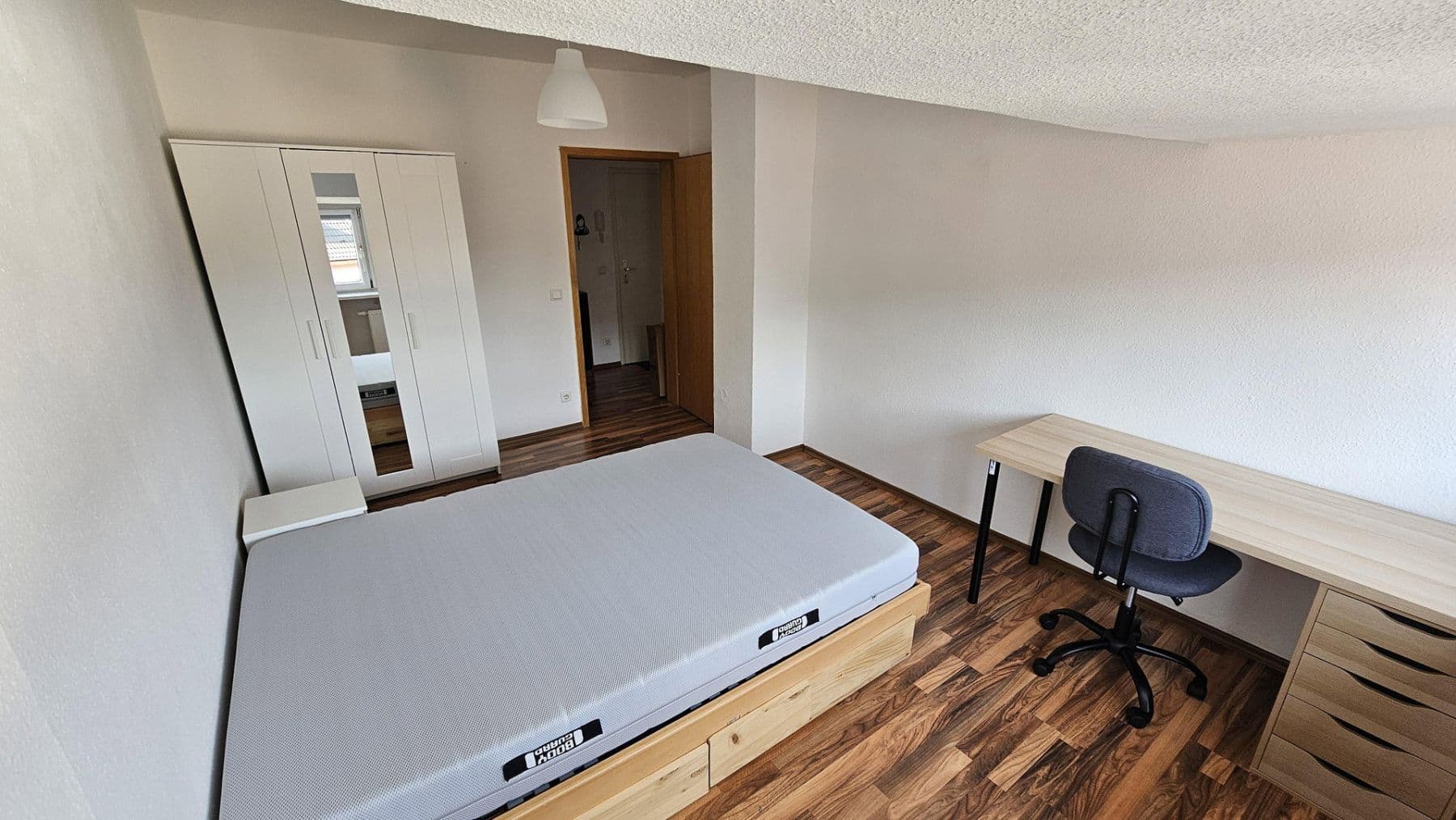 Pronájem bytu 4+1 93 m², Mülheimer Straße 76, Essen, Severní Porýní-Vestfálsko Pronájem bytu 4+1 93 m², Mülheimer Straße 76, Essen, Severní Porýní-Vestfálsko