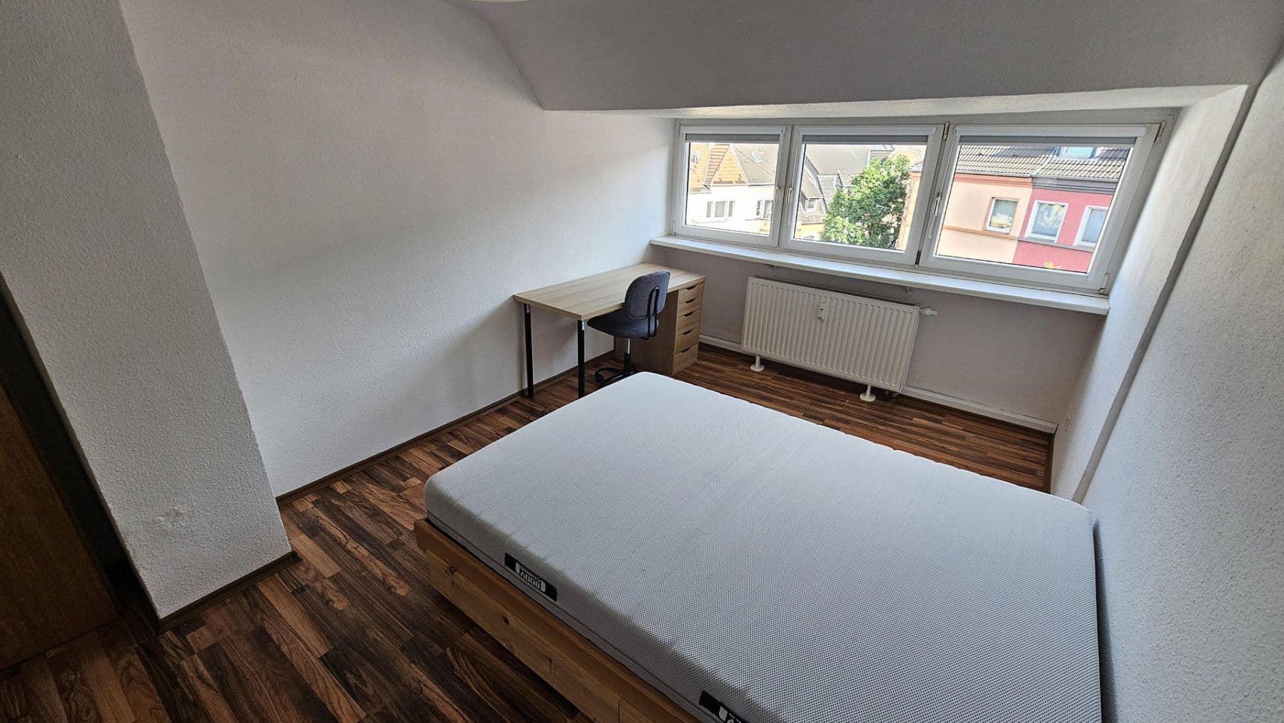 Pronájem bytu 4+1 93 m², Mülheimer Straße 76, Essen, Severní Porýní-Vestfálsko Pronájem bytu 4+1 93 m², Mülheimer Straße 76, Essen, Severní Porýní-Vestfálsko
