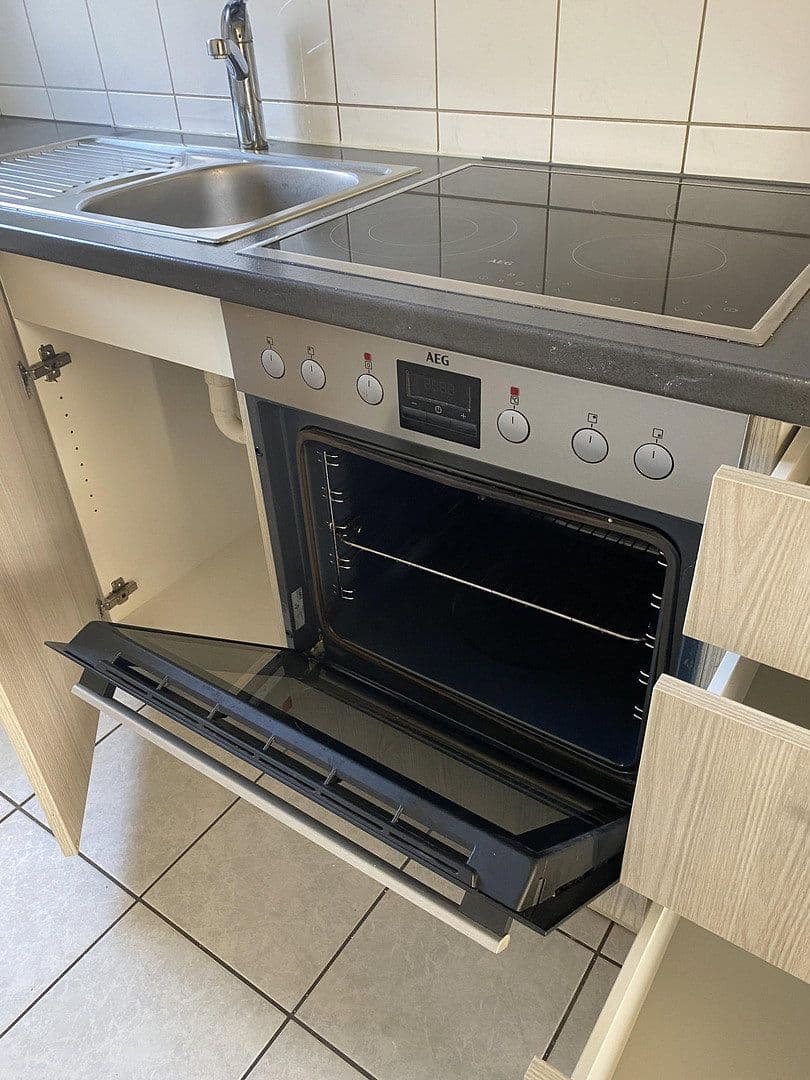 Pronájem bytu 3+1 63 m², Bergisch Gladbach, Severní Porýní-Vestfálsko Pronájem bytu 3+1 63 m², Bergisch Gladbach, Severní Porýní-Vestfálsko