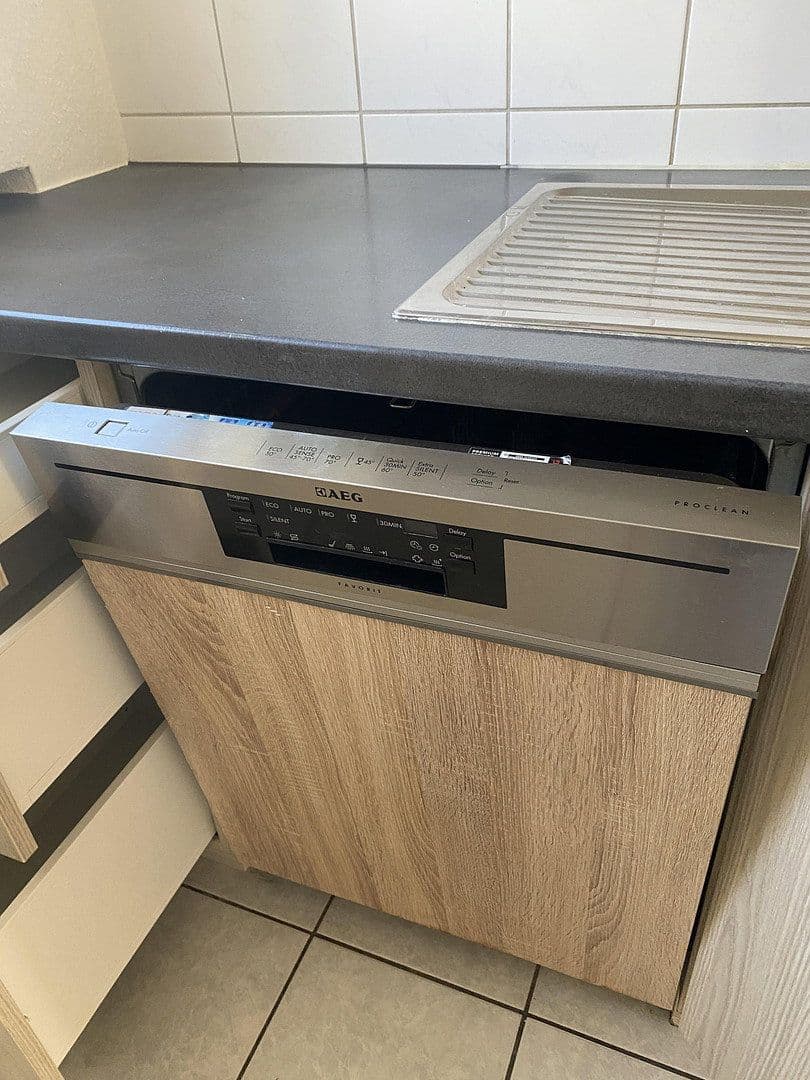 Pronájem bytu 3+1 63 m², Bergisch Gladbach, Severní Porýní-Vestfálsko Pronájem bytu 3+1 63 m², Bergisch Gladbach, Severní Porýní-Vestfálsko