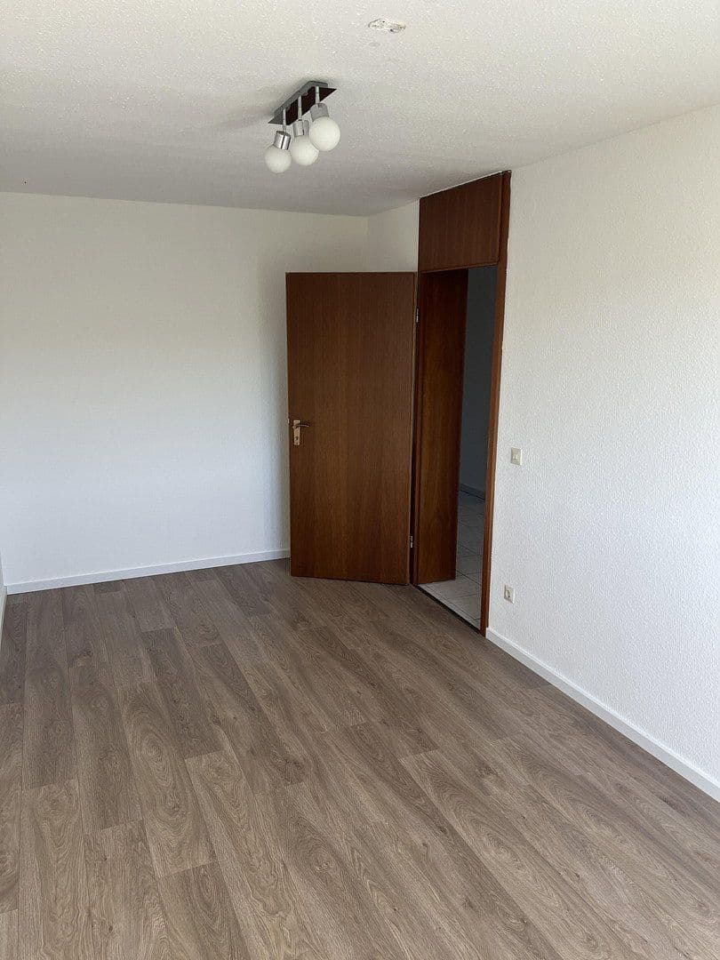 Prodej bytu 4+kk 119 m², Weilimdorf, Bádensko-Württembersko Prodej bytu 4+kk 119 m², Weilimdorf, Bádensko-Württembersko