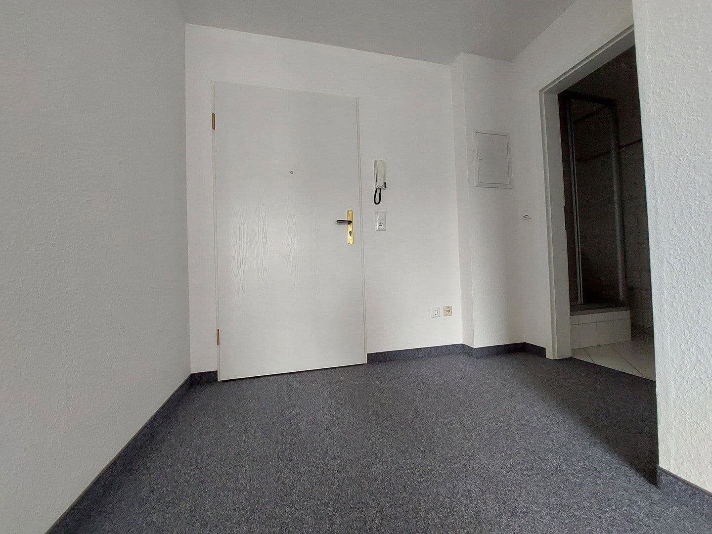 Pronájem bytu 2+1 42 m², Wieprechtstraße 63, Plauen, Sasko Pronájem bytu 2+1 42 m², Wieprechtstraße 63, Plauen, Sasko