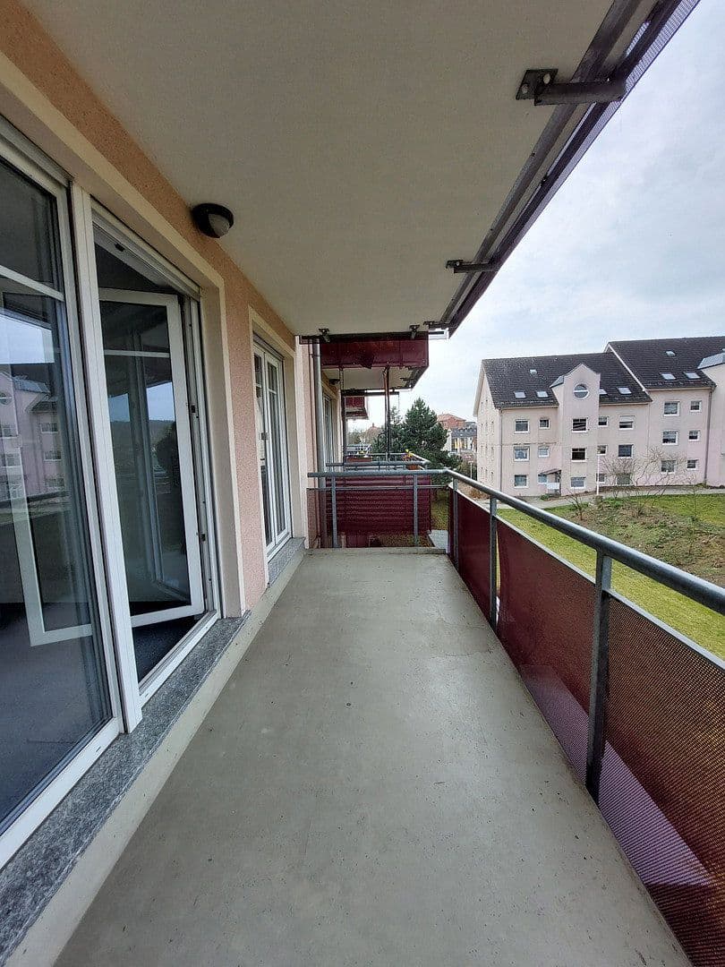 Pronájem bytu 2+1 42 m², Wieprechtstraße 63, Plauen, Sasko Pronájem bytu 2+1 42 m², Wieprechtstraße 63, Plauen, Sasko