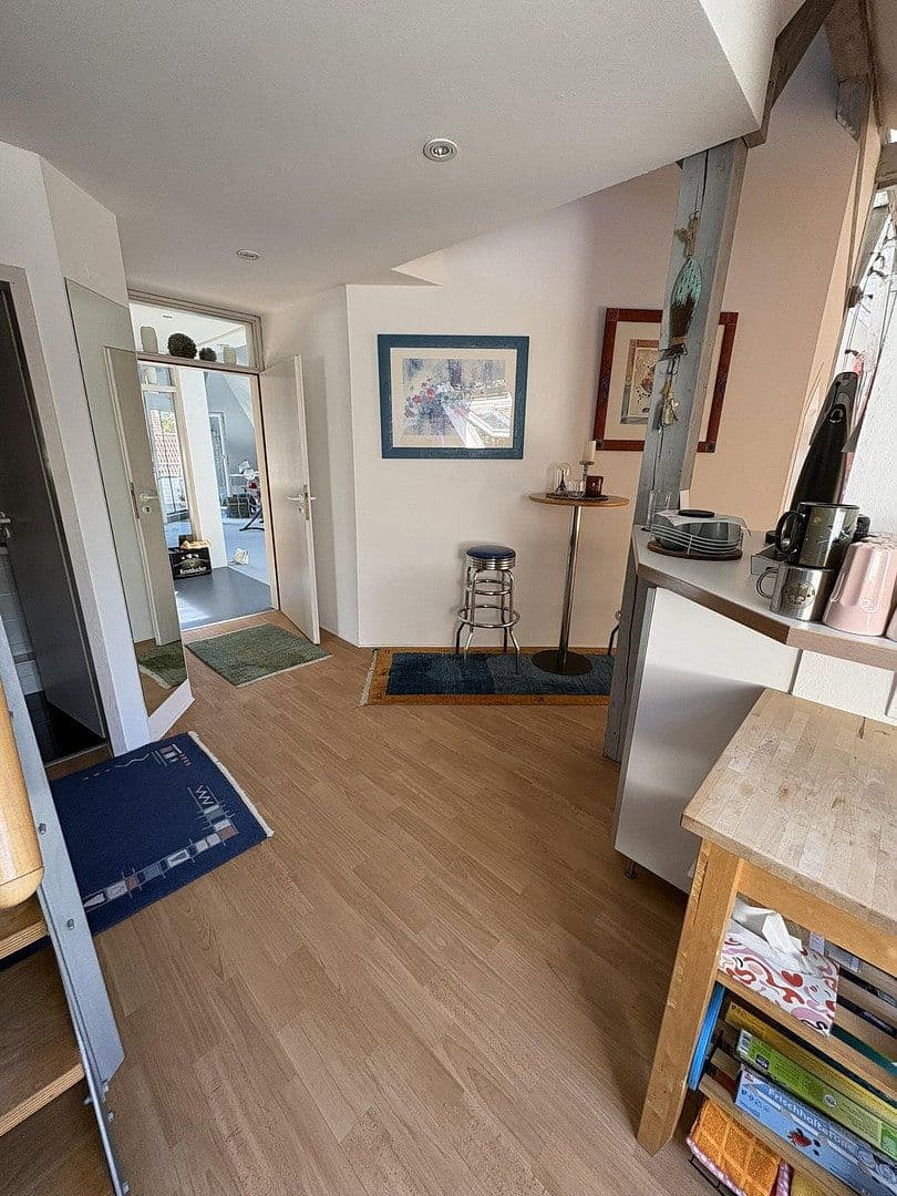 Pronájem bytu 3+1 214 m², Hannover, Dolní Sasko Pronájem bytu 3+1 214 m², Hannover, Dolní Sasko