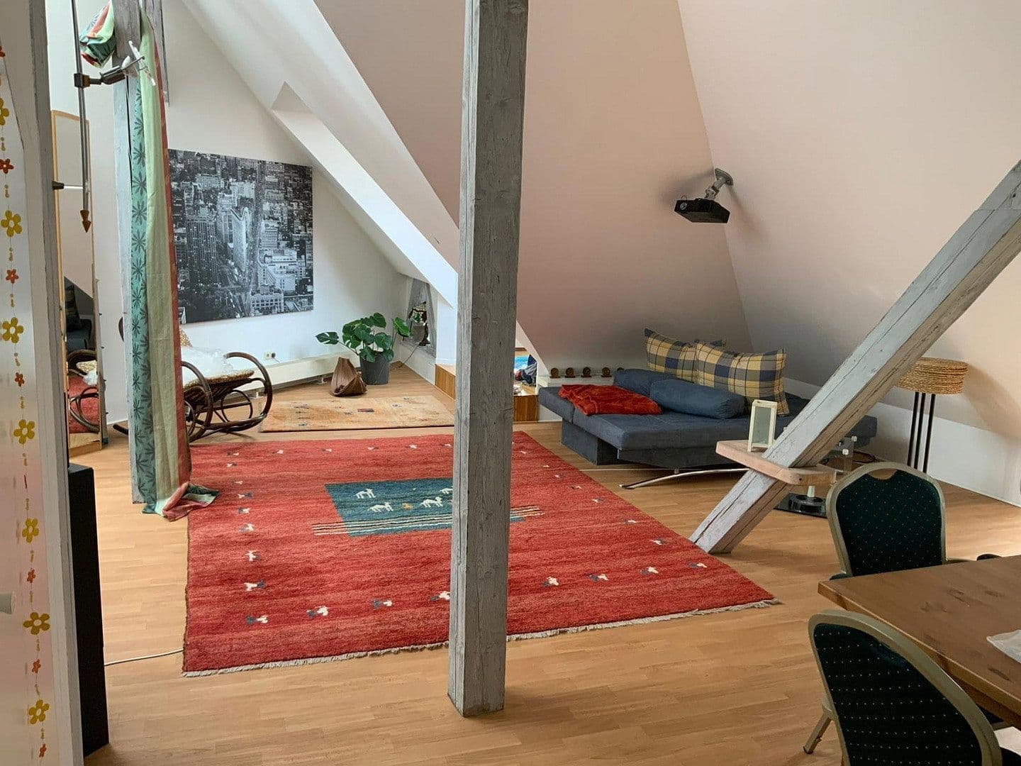 Pronájem bytu 3+1 214 m², Hannover, Dolní Sasko Pronájem bytu 3+1 214 m², Hannover, Dolní Sasko