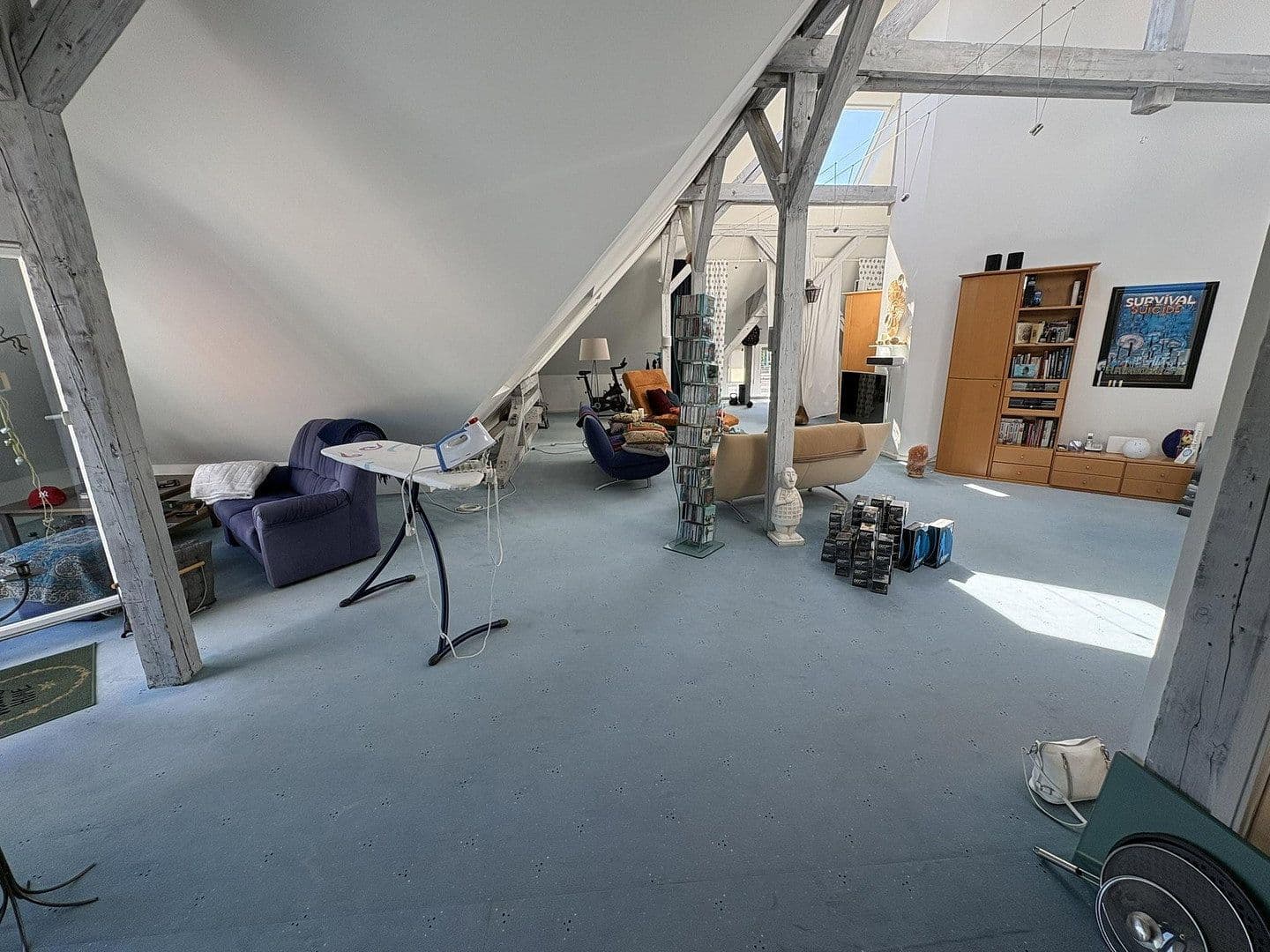 Pronájem bytu 3+1 214 m², Hannover, Dolní Sasko Pronájem bytu 3+1 214 m², Hannover, Dolní Sasko