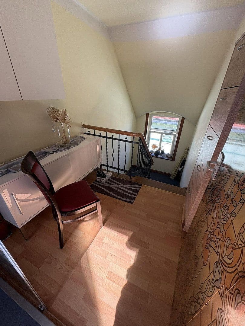 Pronájem bytu 3+1 214 m², Hannover, Dolní Sasko Pronájem bytu 3+1 214 m², Hannover, Dolní Sasko