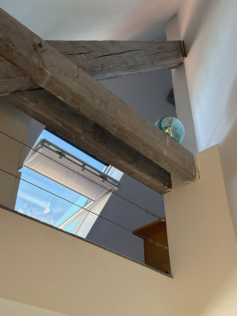 Pronájem bytu 3+1 214 m², Hannover, Dolní Sasko Pronájem bytu 3+1 214 m², Hannover, Dolní Sasko