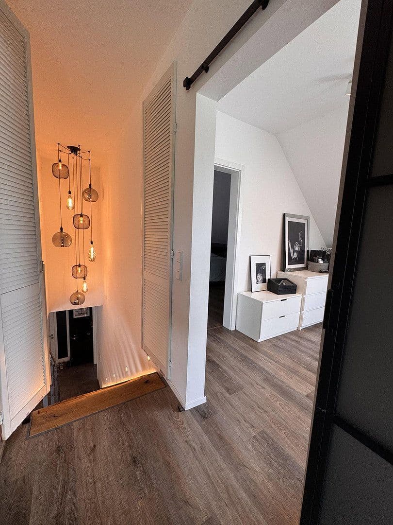 Prodej domu 200 m², pozemek 797 m², Herford, Severní Porýní-Vestfálsko Prodej domu 200 m², pozemek 797 m², Herford, Severní Porýní-Vestfálsko