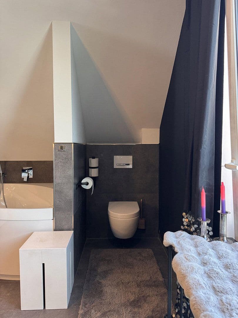 Prodej domu 200 m², pozemek 797 m², Herford, Severní Porýní-Vestfálsko Prodej domu 200 m², pozemek 797 m², Herford, Severní Porýní-Vestfálsko