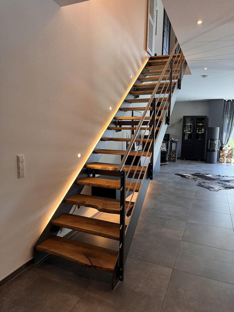 Prodej domu 200 m², pozemek 797 m², Herford, Severní Porýní-Vestfálsko Prodej domu 200 m², pozemek 797 m², Herford, Severní Porýní-Vestfálsko