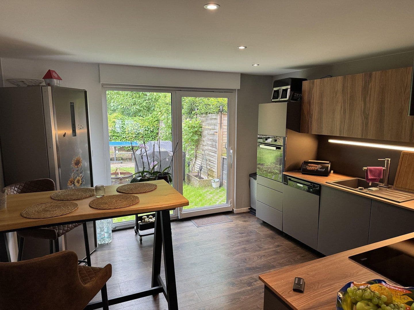 Prodej domu 206 m², pozemek 813 m², Berlin - Reinickendorf, Berlín Prodej domu 206 m², pozemek 813 m², Berlin - Reinickendorf, Berlín