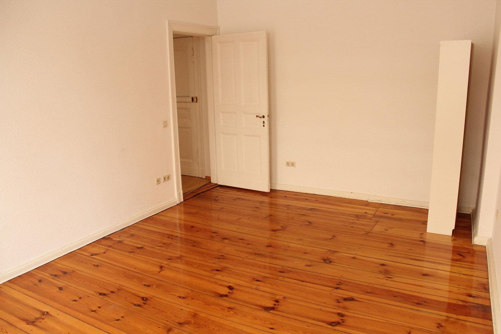 Pronájem bytu 2+1 59 m², Berlin, Berlín Pronájem bytu 2+1 59 m², Berlin, Berlín